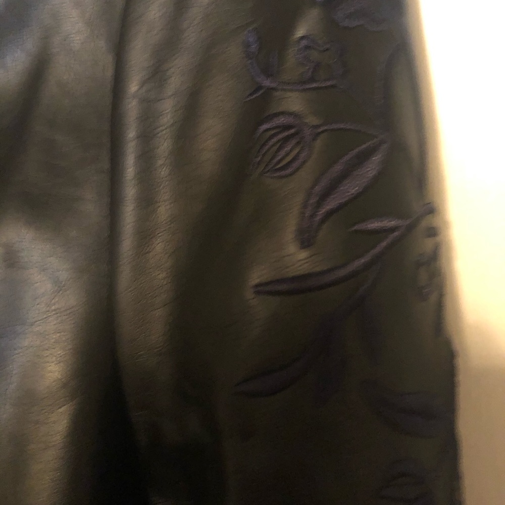 Jacket - Picture 4 of 8